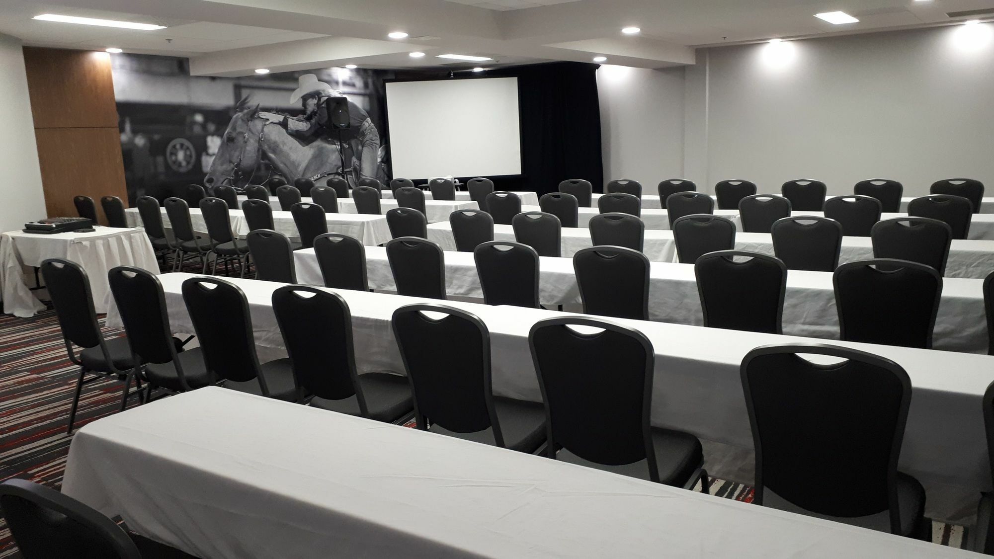 Delta Hotels By Marriott Trois Rivieres Conference Centre Exterior photo